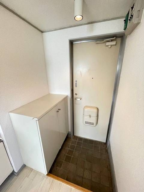 ジュネパレス柏第７８の玄関