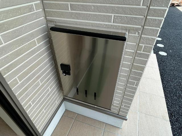 仮）宇津木町アパート新築工事のその他|宅配ボックス（イメージ）