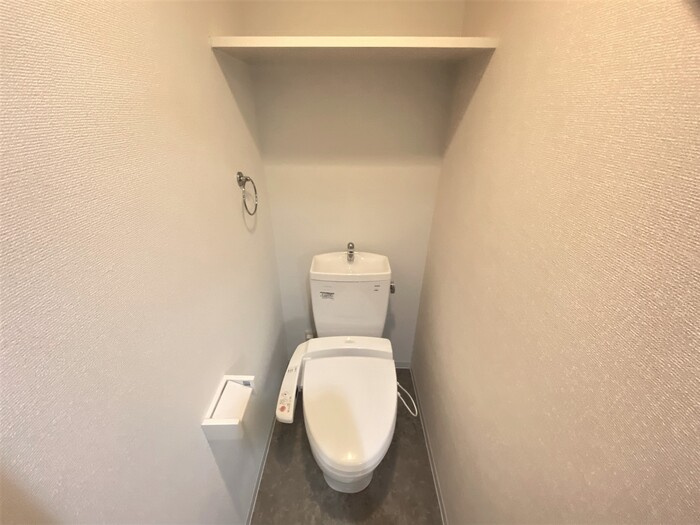 セレーノ古新のトイレ|温水洗浄暖房便座