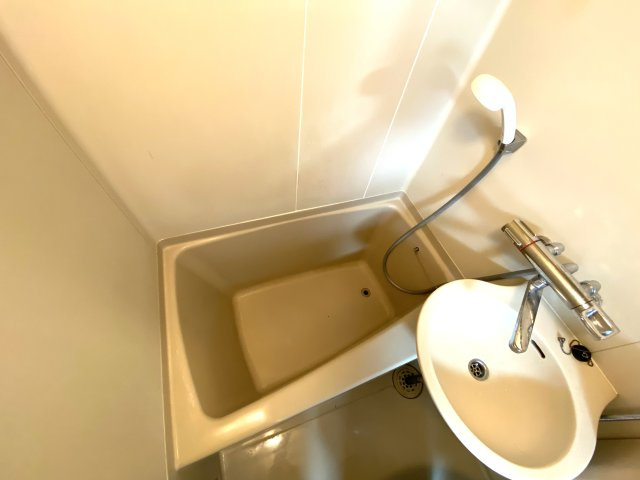 ルミエール赤堤の浴室