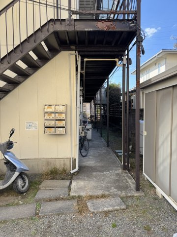 旭が丘コーポのエントランス
