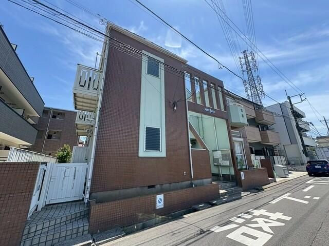 ジュネパレス新松戸第５２の外観