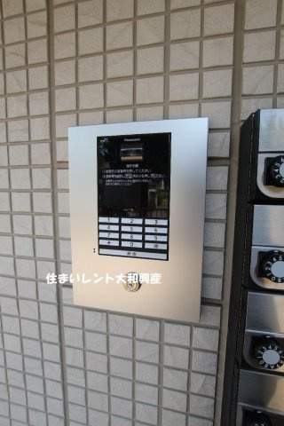 クレストテラスのエントランス