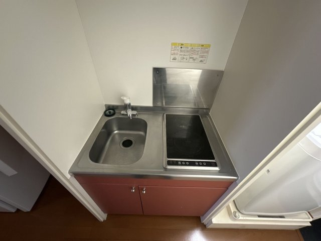 レオパレスグランパルク小柳のキッチン