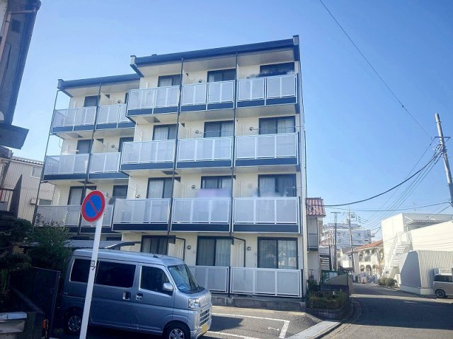 レオパレスサンモールの外観