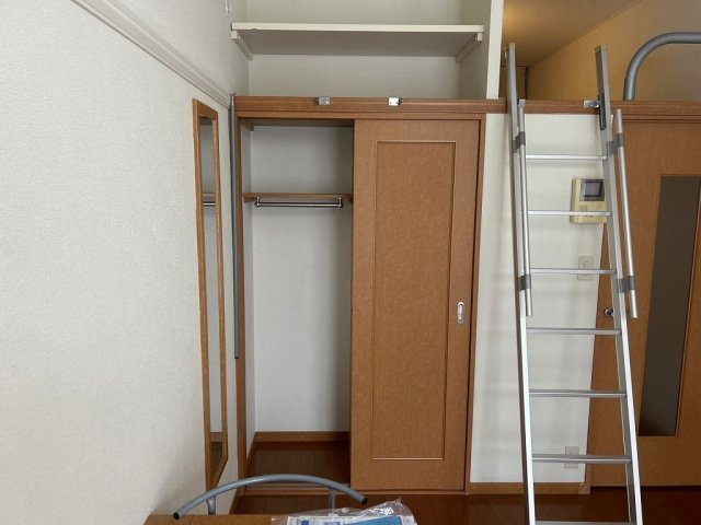 レオパレスグランパルク小柳の内装