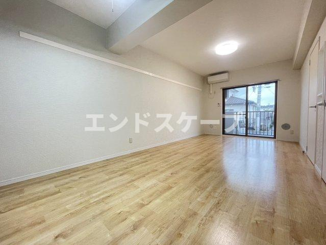 サンシティ井野の居間・リビング|高崎、前橋エリアのお部屋探しはエンドスケープまで！お客様の理想お聞かせ下さい♪