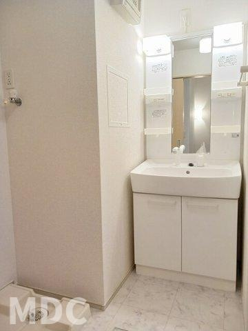 徳島市中前川町４丁目のアパートの洗面所