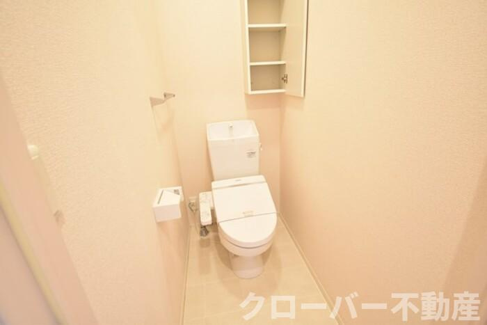 シャンゼリーゼのトイレ|温水洗浄暖房便座