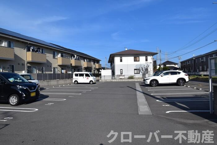 シャンゼリーゼの駐車場|駐車場
