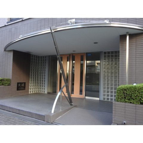 エミネンス滝野川のロビー