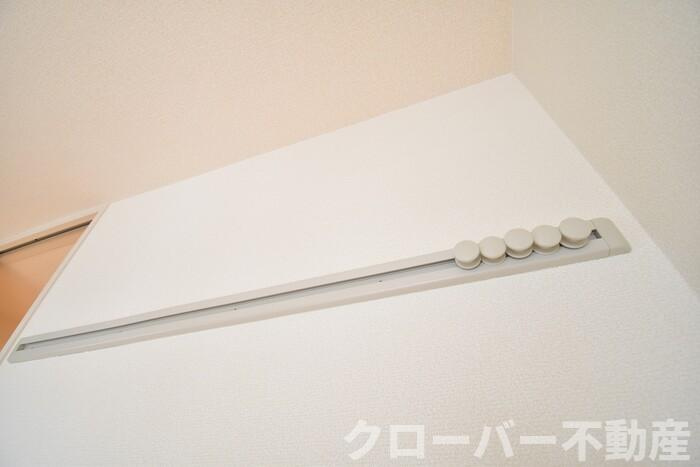 スマートフォー B館の内装|ハングバー