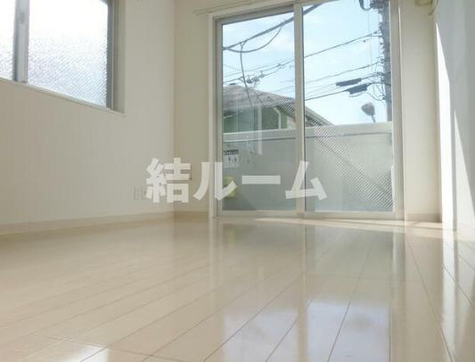 板橋区桜川３丁目の賃貸マンションの居間・リビング