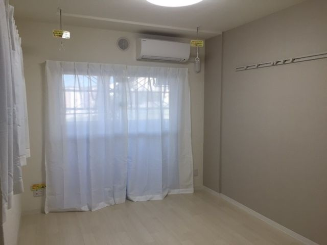 プロスペリタＷの居間・リビング|別部屋参照写真