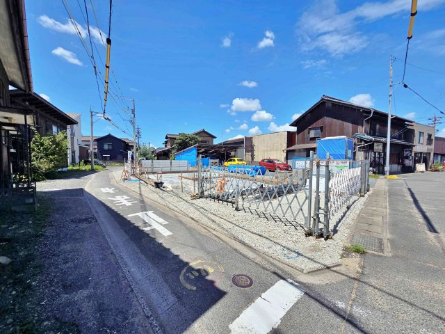 【前面道路含む現地写真】 | 東海市養父町01期　2号棟【仲介手数料0円】
