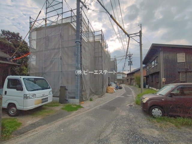 【前面道路含む現地写真】 | 東海市養父町01期　2号棟【仲介手数料0円】