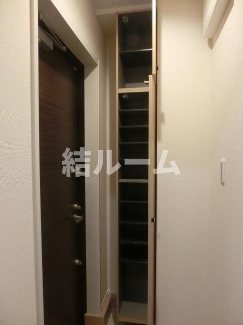 豊島区南大塚２丁目の賃貸マンションの玄関
