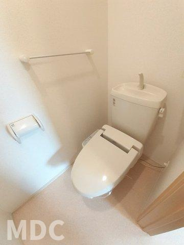 徳島市中前川町４丁目のアパートのトイレ