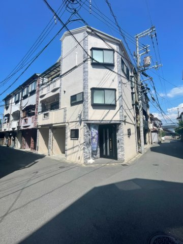 寝屋川市堀溝３丁目の外観