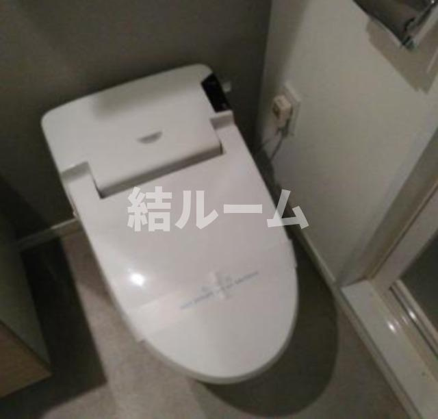 板橋区板橋４丁目の賃貸マンションのトイレ