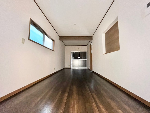 高松戸建の居間・リビング