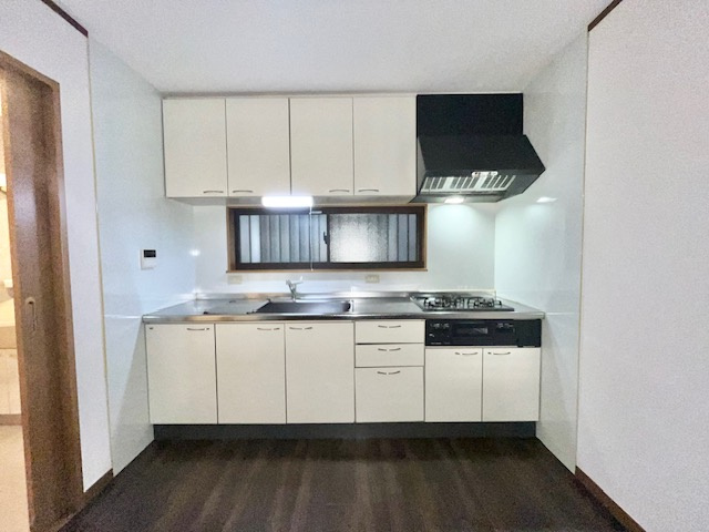 高松戸建のキッチン