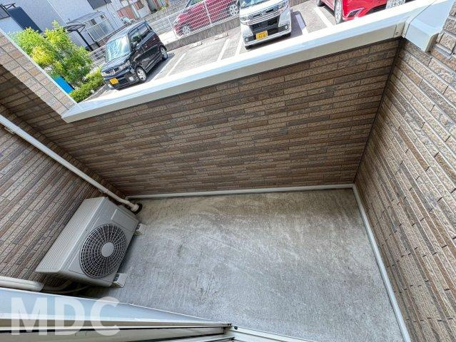 徳島市津田町１丁目のアパートのバルコニー