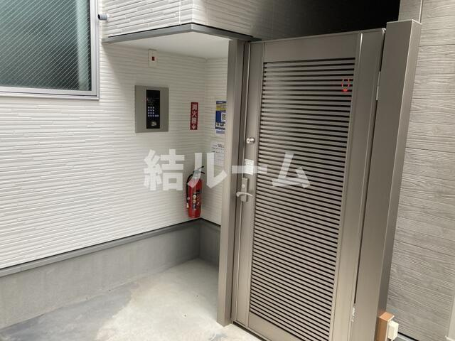 練馬区旭町３丁目のアパートのエントランス