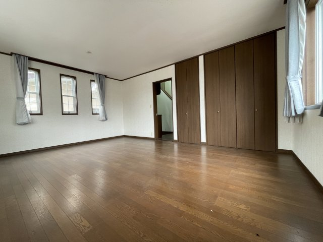 南飯塚中古戸建の洋室