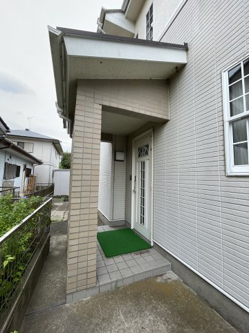 南飯塚中古戸建の玄関