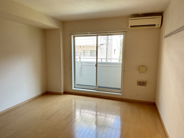 ブランシェ西原の玄関