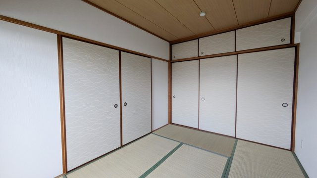 【寝室】