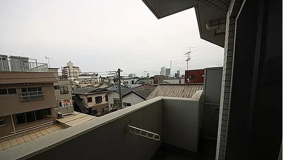 板橋区大山金井町の賃貸マンションのバルコニー