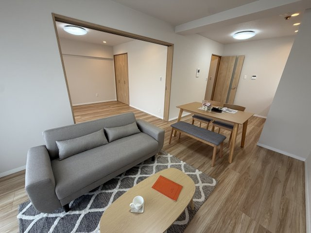 ライオンズマンション松山の居間・リビング