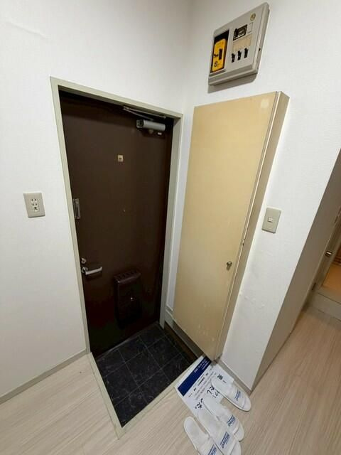 ジュネパレス柏第０６の玄関