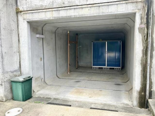 鶴川戸建の駐車場