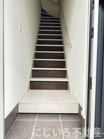 ヴレクールBの玄関