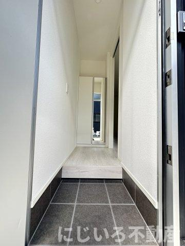 ヴレクールBの玄関