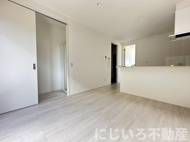 ヴレクールBの居間・リビング