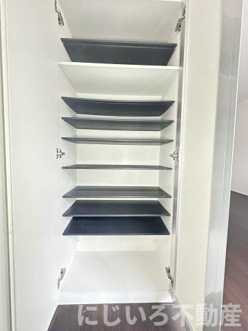 ヴレクールAの収納