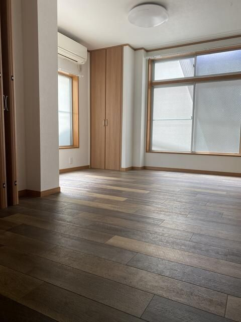 上十条ロイヤルハイツのその他
