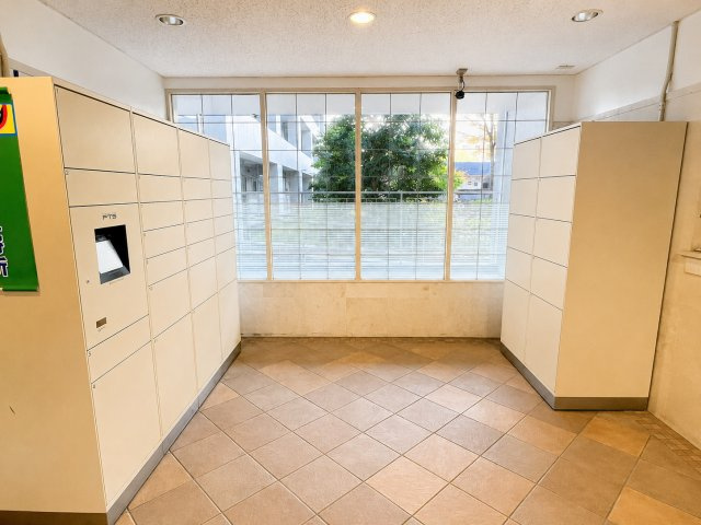 宇喜田ホームズの設備|ネットショッピングも快適。宅配ボックスが毎日の暮らしにゆとりと便利さをプラスします。