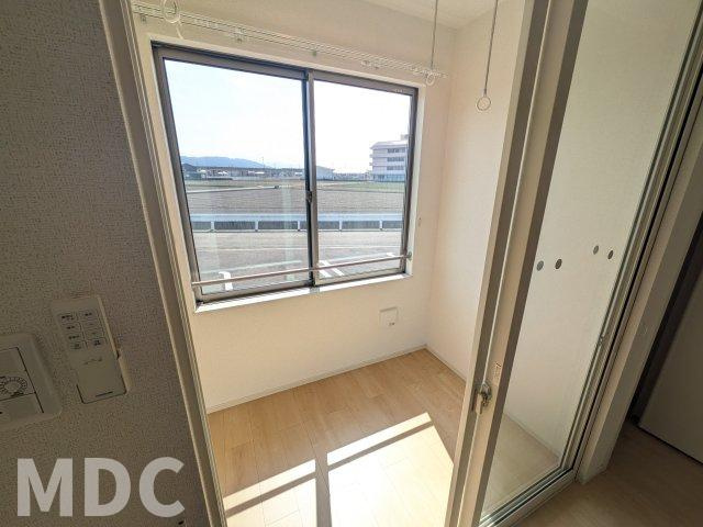 徳島市北田宮２丁目のアパートのバルコニー