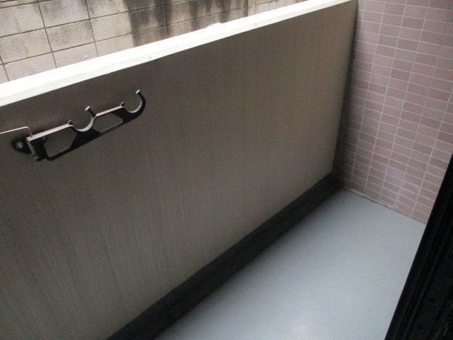中野区本町２丁目の賃貸マンションのバルコニー