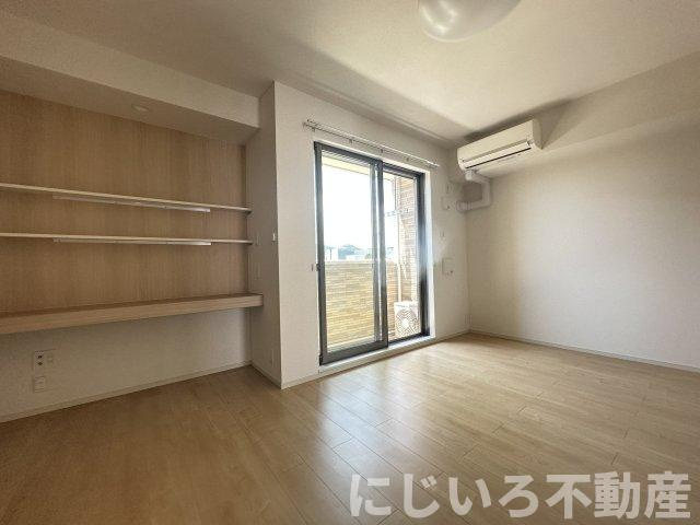 グランベルジュCの居間・リビング
