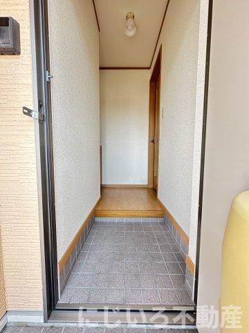 グランベルジュAの玄関