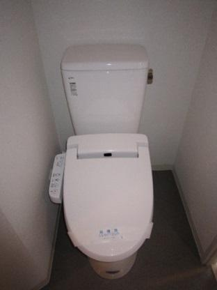 エスリード大阪城公園　BRAVI不動産のトイレ|【エスリード大阪城公園】落ち着いたトイレです