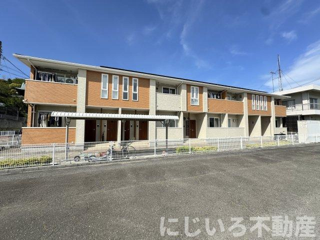 カリーナガーデンの駐車場