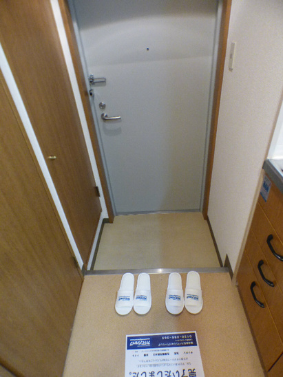 【玄関】ジェヌイン本山 