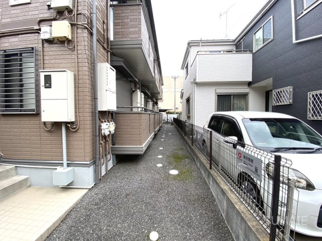 OAK HOUSEのその他共用部分|駐輪場入口☆彡